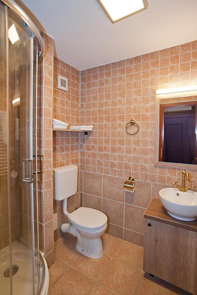 Hotel Regina Sinaia Esterno foto