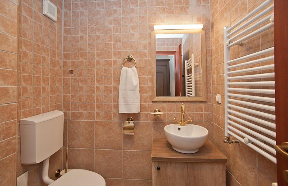 Hotel Regina Sinaia Esterno foto