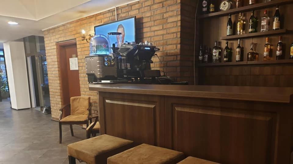 Hotel Regina Sinaia Esterno foto